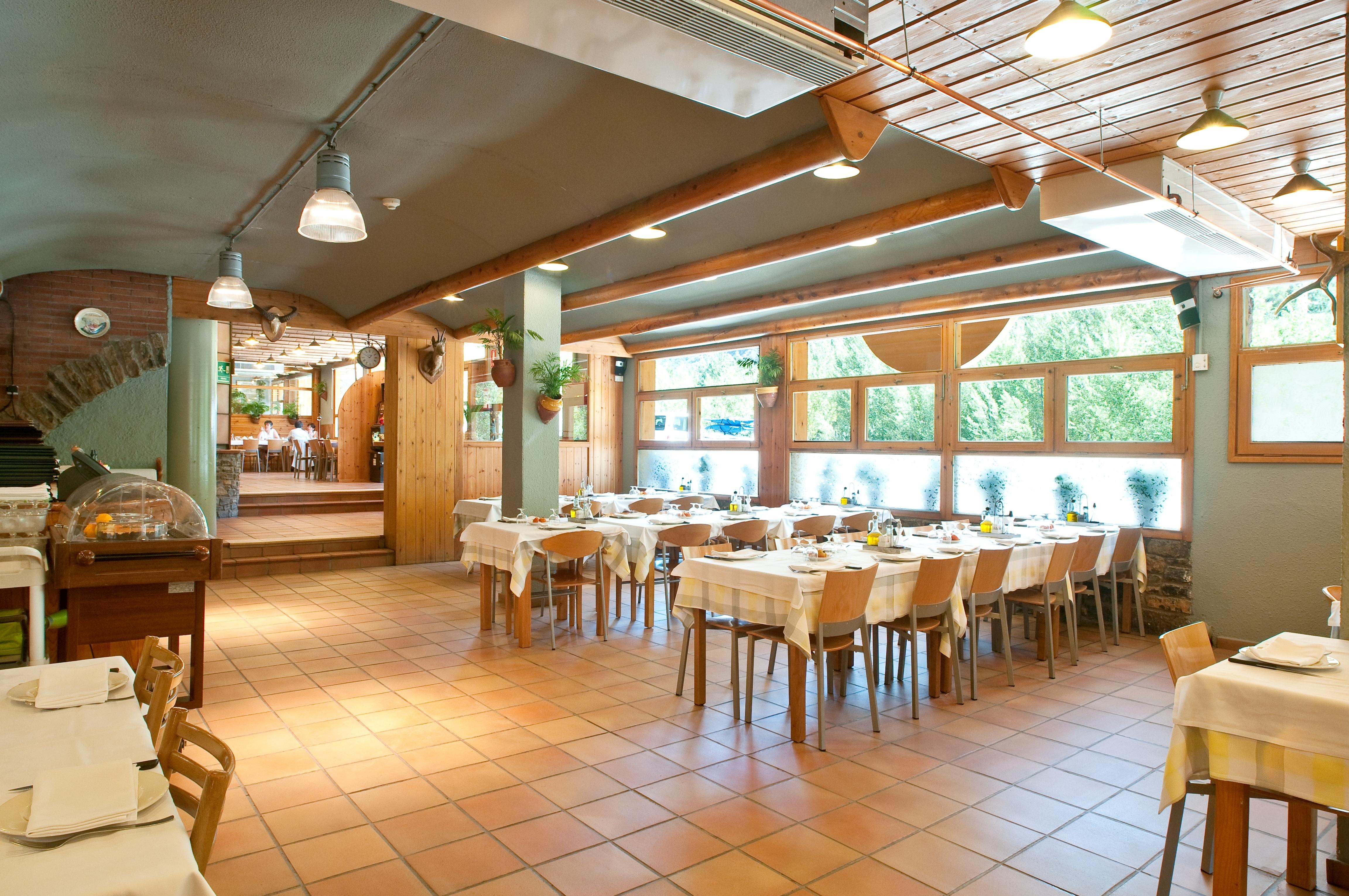 Hotel Restaurant Les Brases Sort Exterior photo