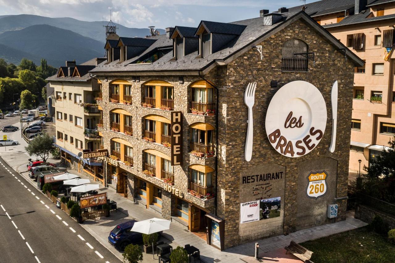 Hotel Restaurant Les Brases Sort Exterior photo